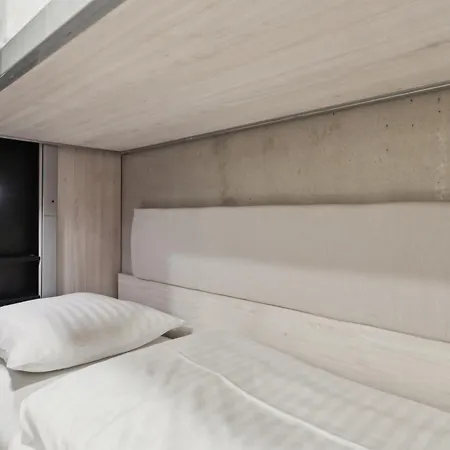 Fyrtojet - A Quiet Windowless * Odense