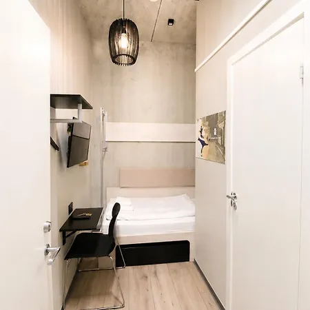 Fyrtojet - We Give Less Save Hotel *